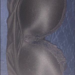 Victoria Secret 36D Black Lace No Wire/Padded Bra